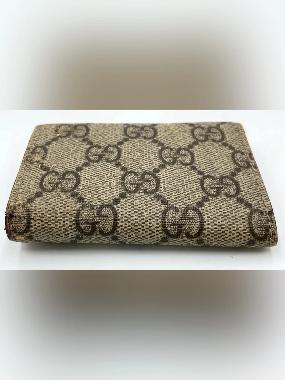 Auth Gucci GG Supreme Brown Leather 6-Key Holder 212111 with GG Charm - Picture 5 of 16